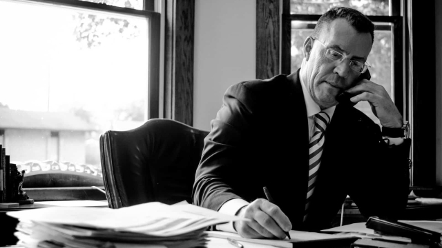 The Ultimate Guide to Hiring a Personal Injury Attorney