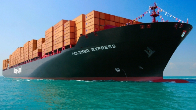 The World on Your Doorstep: Exploring International Shipping