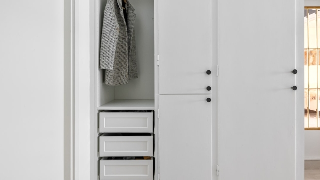 The Art of Custom Cabinetry Why Choose an Artisan Cabinet Maker